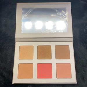 Iconic London Blaze Chaser Face Palette